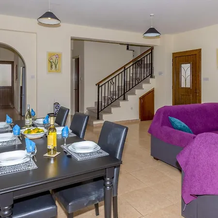 Villa Okeanida By Peyia